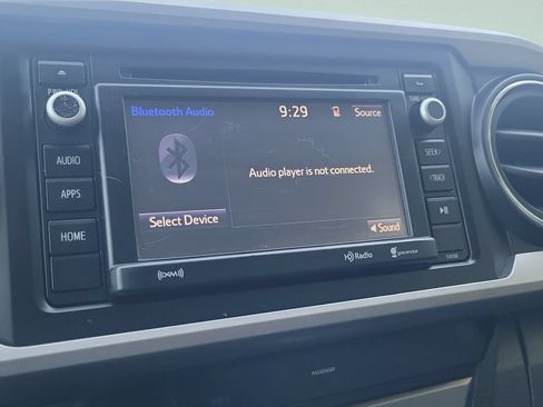 Used 2017 Toyota Tacoma SR5 w/ Tow Package RWD image 14