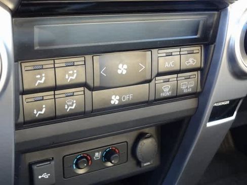 Used 2023 Toyota 4Runner Limited image 15