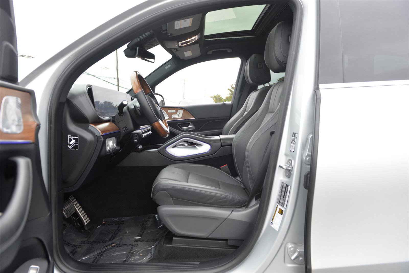 Used 2020 Mercedes-Benz GLS 580 4MATIC image 26