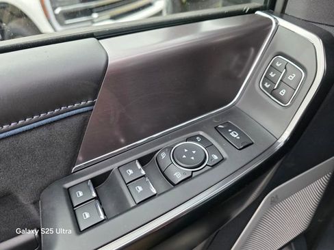 New 2026 Ford F250 Platinum w/ FX4 Off-Road Package image 31