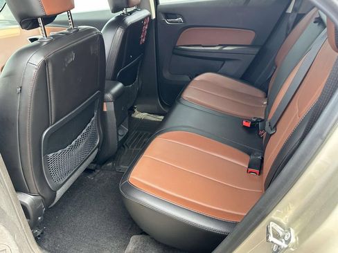 Used 2016 Chevrolet Equinox LTZ w/ Enhanced Convenience Package FWD image 9
