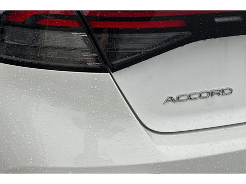 Used 2024 Honda Accord EX image 31