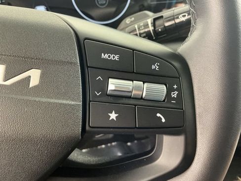 Used 2025 Kia K4 EX FWD image 28