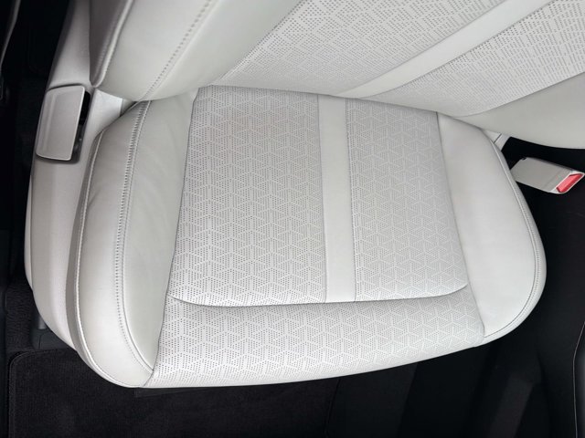Used 2023 Kia Sorento S w/ Panoramic Sunroof Package FWD image 16
