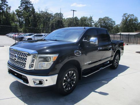 Used 2017 Nissan Titan SL w/ Off-Road Package AWD/4WD image 23