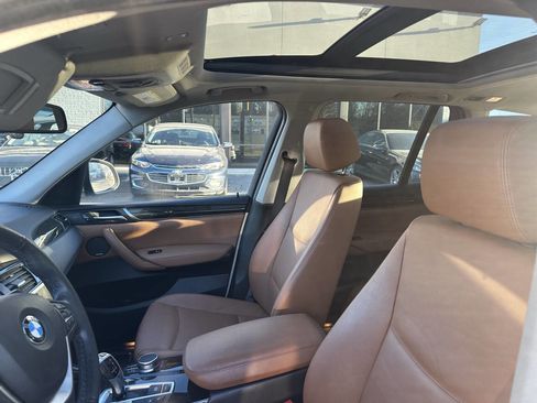 Used 2017 BMW X3 xDrive35i image 3