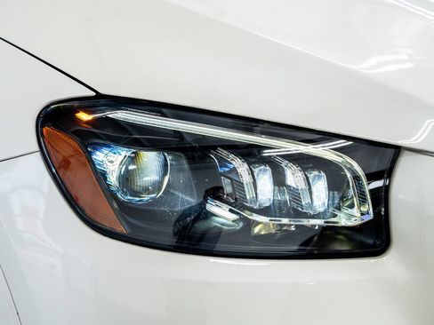 Used 2021 Mercedes-Benz Maybach GLS 600 Maybach GLS 600 image 19