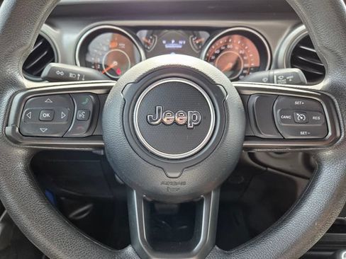 Used 2023 Jeep Wrangler Sport AWD/4WD image 31