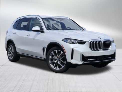 New 2026 BMW X5 xDrive40i w/ Premium Package image 1