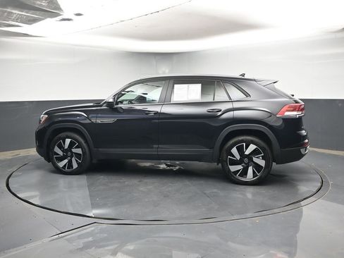 Used 2026 Volkswagen Atlas Cross Sport SE AWD/4WD image 3