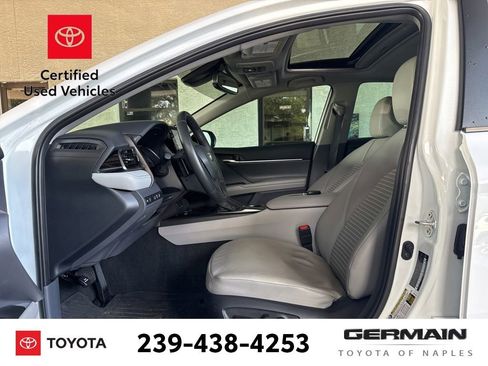 Used 2024 Toyota Camry SE w/ Cold Weather Package FWD image 15