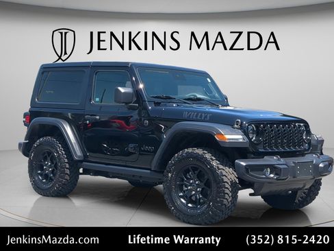 Used 2025 Jeep Wrangler Sport AWD/4WD image 1