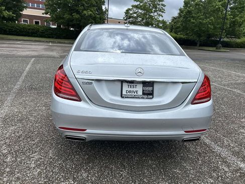 Used 2017 Mercedes-Benz S 550 Sedan image 6