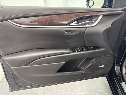 Used 2017 Cadillac XTS Luxury w/ Driver Awareness Package AWD/4WD image 18