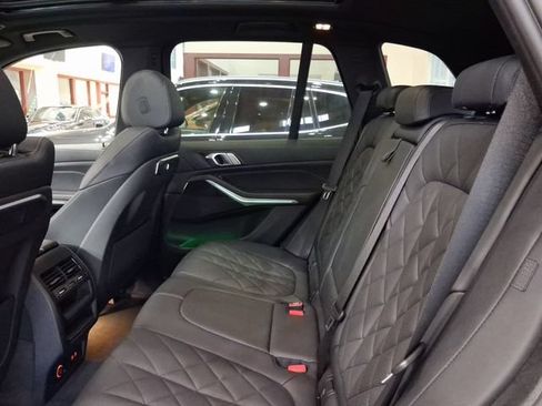 Used 2024 BMW X5 xDrive40i w/ M Sport Package AWD/4WD image 6