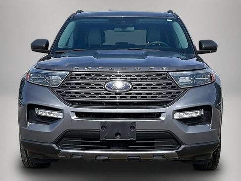 Used 2021 Ford Explorer XLT w/ Equipment Group 202A RWD image 3