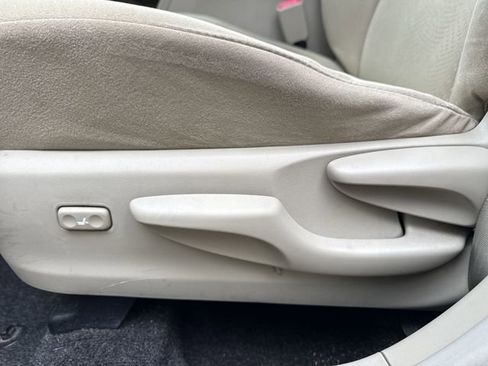 Used 2013 Toyota Prius V Three image 15