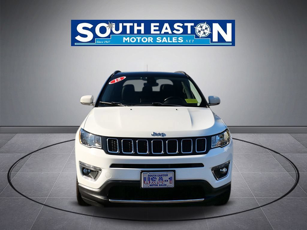 Used 2018 Jeep Compass Limited w/ Navigation Group AWD/4WD image 3