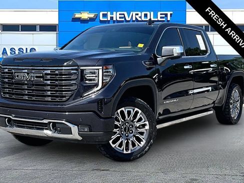 Used 2025 GMC Sierra 1500 Denali Ultimate AWD/4WD image 2