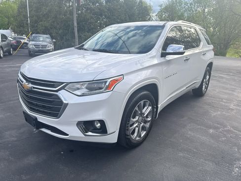 Used 2018 Chevrolet Traverse Premier w/ Driver Confidence II Package FWD image 7