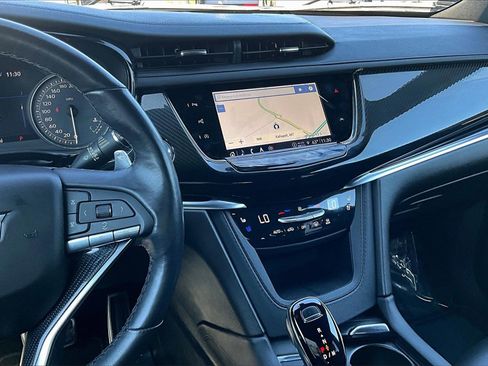 Used 2024 Cadillac XT6 Sport image 6
