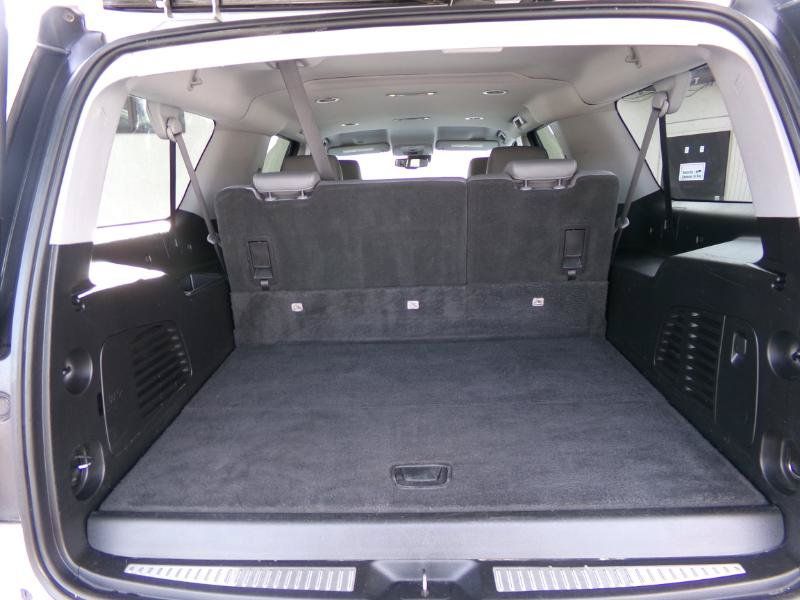 Used 2019 Chevrolet Suburban LT AWD/4WD image 44
