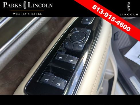 Used 2022 Lincoln Navigator L Reserve image 17