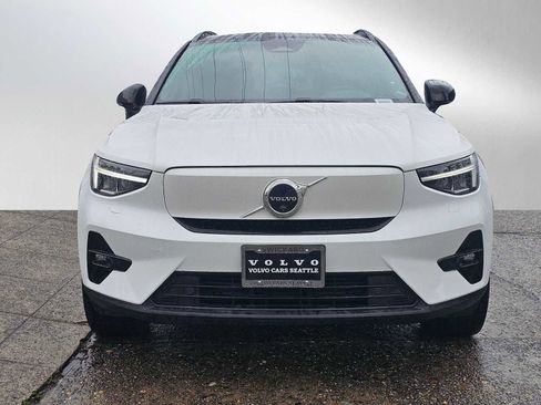 Certified 2023 Volvo XC40 Recharge Plus image 8