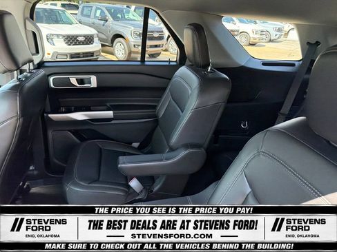 Used 2023 Ford Explorer XLT w/ Equipment Group 202A AWD/4WD image 36