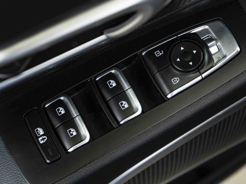 Used 2025 Kia Telluride S FWD image 38