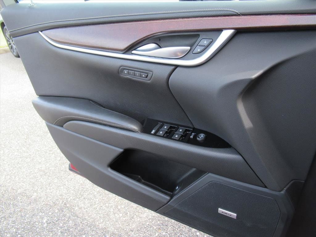 Used 2019 Cadillac XTS Luxury FWD image 24