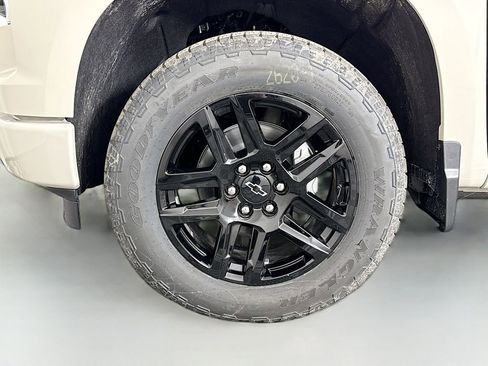 New 2026 Chevrolet Silverado 1500 Custom w/ Turbomax Blackout Package image 28