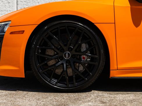 Used 2018 Audi R8 V10 plus image 32