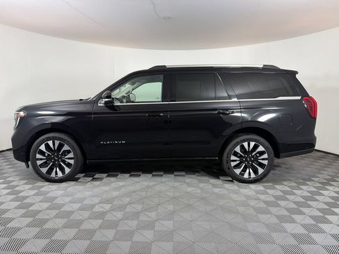 Used 2025 Ford Expedition Platinum w/ Driver's Package AWD/4WD image 5