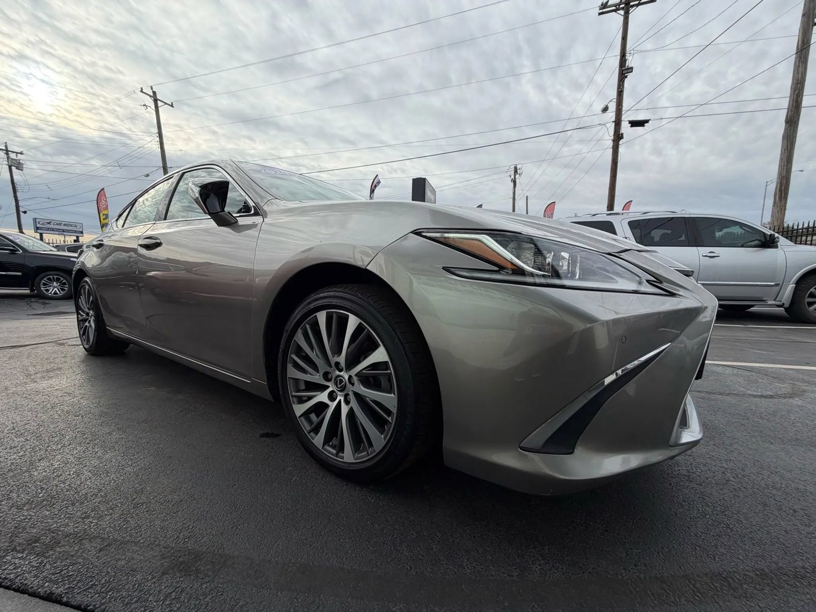 Used 2020 Lexus ES 350 w/ Premium Package FWD image 10