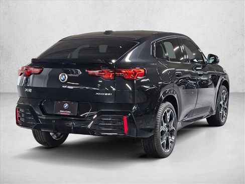 New 2026 BMW X2 xDrive28i w/ Technology Package AWD/4WD image 5