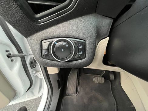 Certified 2017 Ford Escape SE image 20