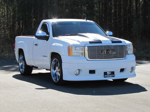 Used 2011 GMC Sierra 1500 W/T w/ Work Truck Plus Package image 9