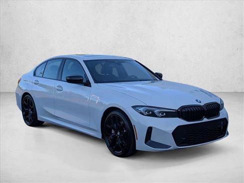 Used 2025 BMW 330i Sedan w/ M Sport Package RWD image 3