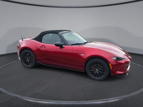 Used 2023 MAZDA MX-5 Miata Club w/ Brembo/BBS Recaro Package RWD image 2