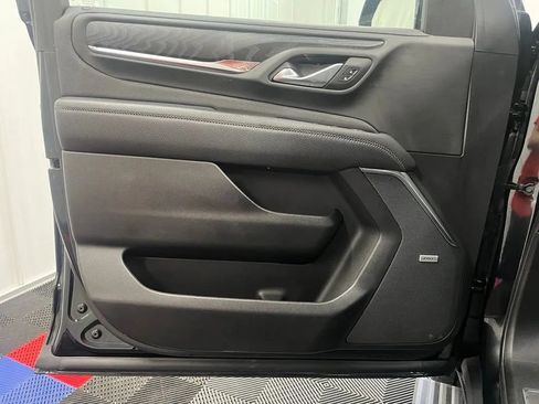 Used 2023 GMC Yukon Denali AWD/4WD image 11