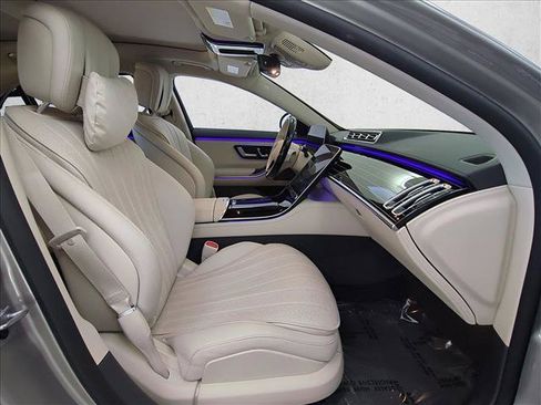Used 2023 Mercedes-Benz S 500 4MATIC image 25