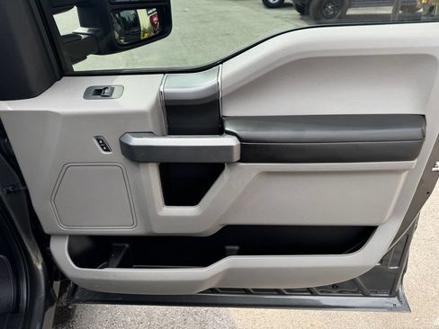 Used 2018 Ford F150 XLT w/ Equipment Group 302A Luxury AWD/4WD image 31