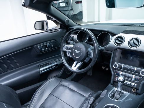 Used 2022 Ford Mustang Premium RWD image 10