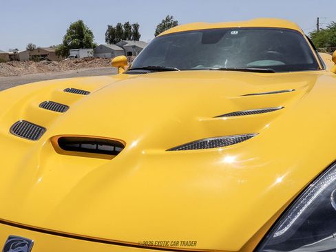 Used 2014 SRT Viper SRT-10 w/ Grand Touring Package RWD image 35