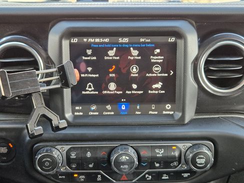 Used 2022 Jeep Wrangler Unlimited Rubicon AWD/4WD image 18