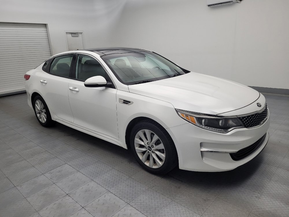 Used 2016 Kia Optima EX w/ Option Group 040 FWD image 11