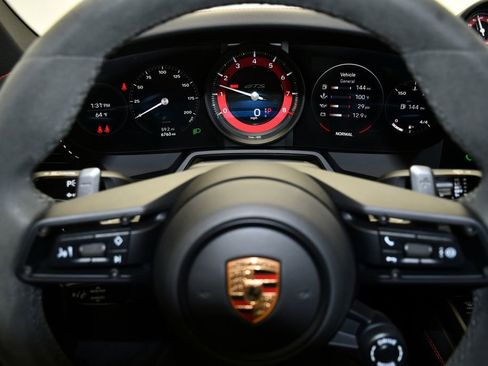 Certified 2024 Porsche 911 Carrera GTS RWD image 22