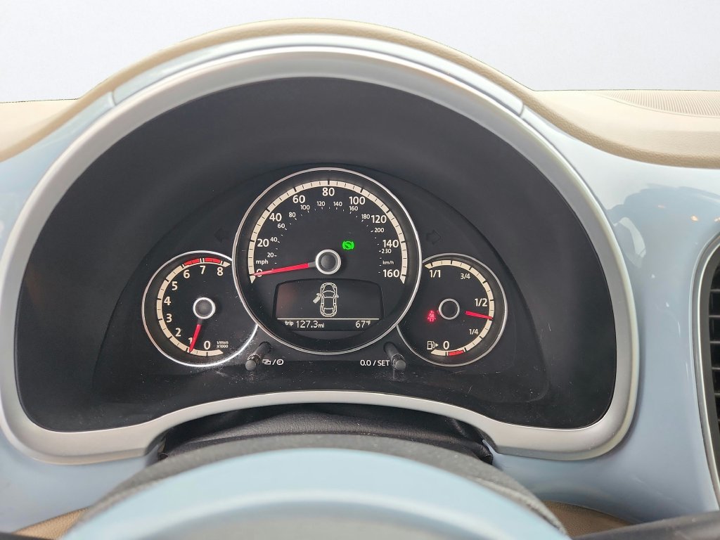 Used 2013 Volkswagen Beetle 2.5 FWD image 11
