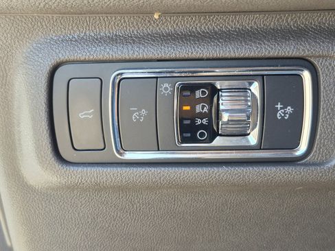 Used 2021 Lincoln Corsair FWD image 34